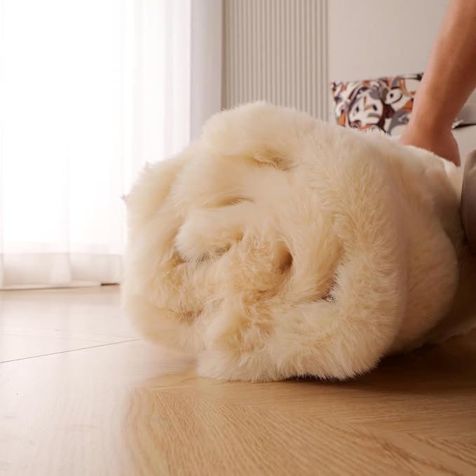 SHENGOCASE Pet Cushion Pad, Faux Fur Dog and Cat kneading Pillow, Cozy Bed Insert for Crate Pad Padding for Cage Kennel (23.6" x 35.4") - Image 8