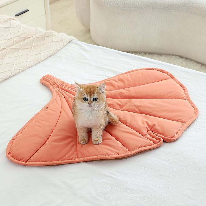 Letalong 31 X 25 Inch Leaf Shaped Cotton Cat Bed Pad, Warming Cat Mat, Pet Warming Pad for Cats, Warmer Mat for Feral and Indoor Cats, 2025 Enlarged and Thickened Leaf Beds - Image 4