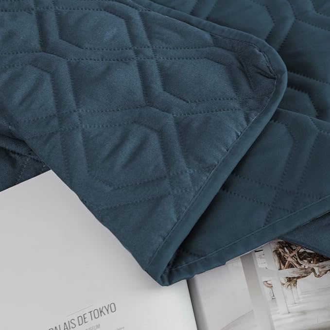 Ameritex Waterproof Blanket Reversible Dog Bed Cover Pet Blanket for Furniture Bed Couch Sofa - Image 3