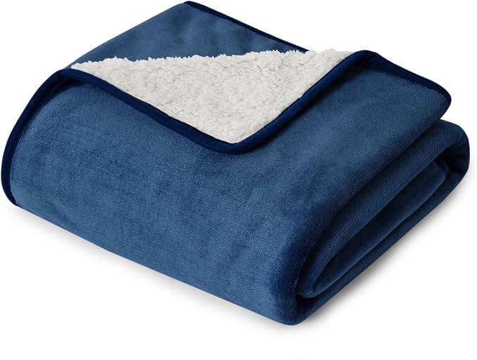 Bedsure Waterproof Dog Blankets for Small Dogs Soft Cat Blanket Warm,25X35 | Washable Plush Sherpa Fleece Puppy Blanket for Couch Protector, Reversible Cozy Calming Throw for Pet Indoor,Blue by Unknown